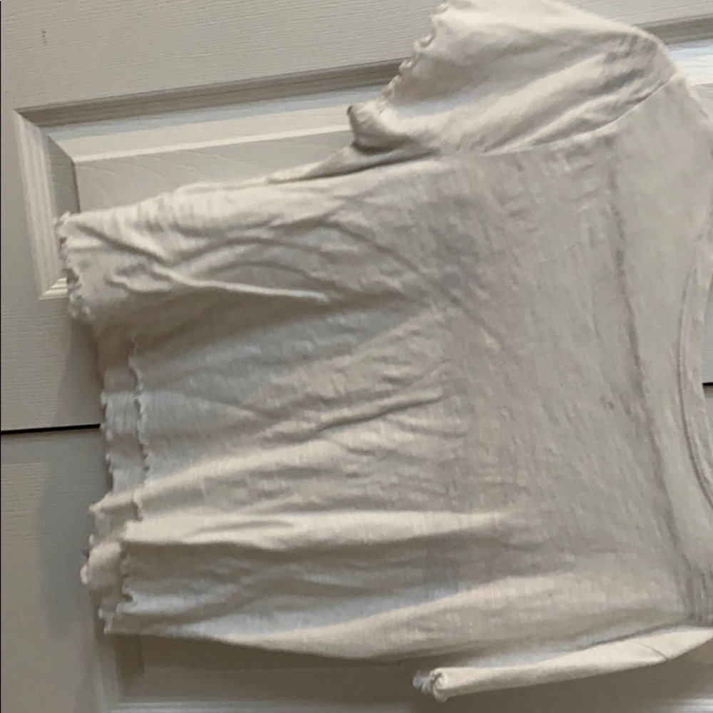 White crop top with rainbow strip - Picture 7 of 7